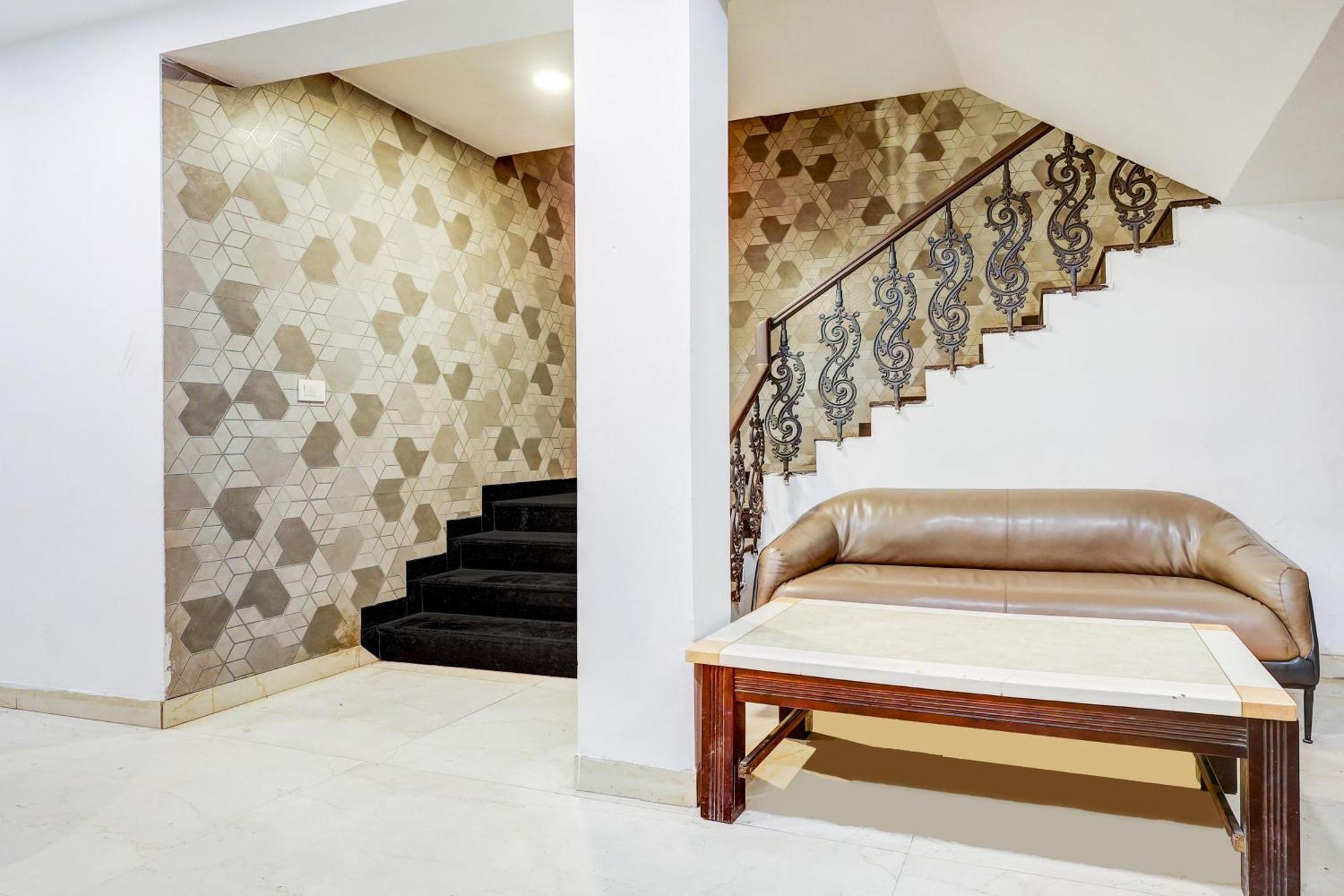Super Collection O Shalimar Bagh Hotel Делхи Екстериор снимка