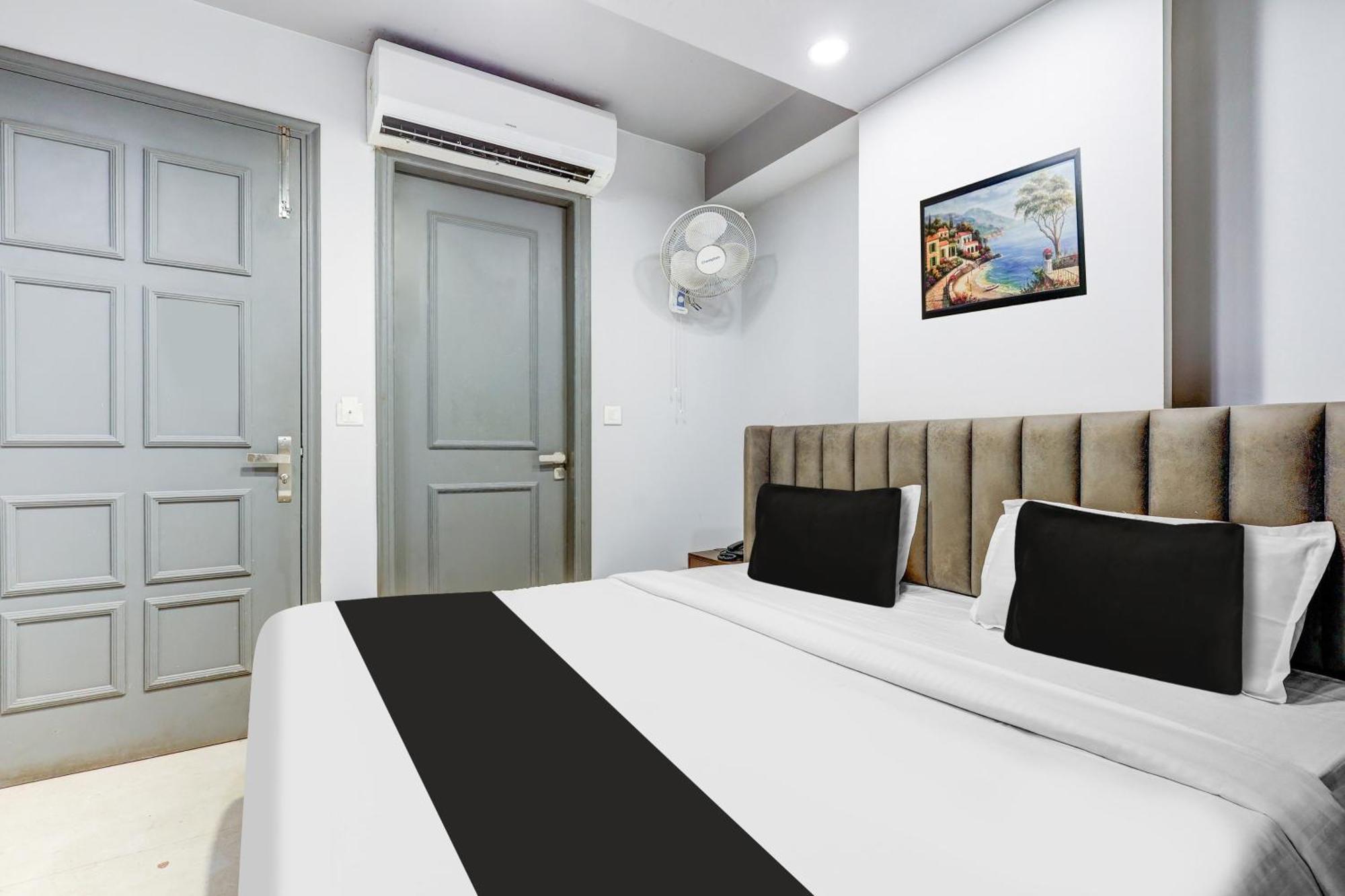 Super Collection O Shalimar Bagh Hotel Делхи Екстериор снимка